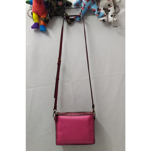 Fossil Pink Pebbled Leather Zipper Pockets Crossbody Bag - Picture 16 of 16